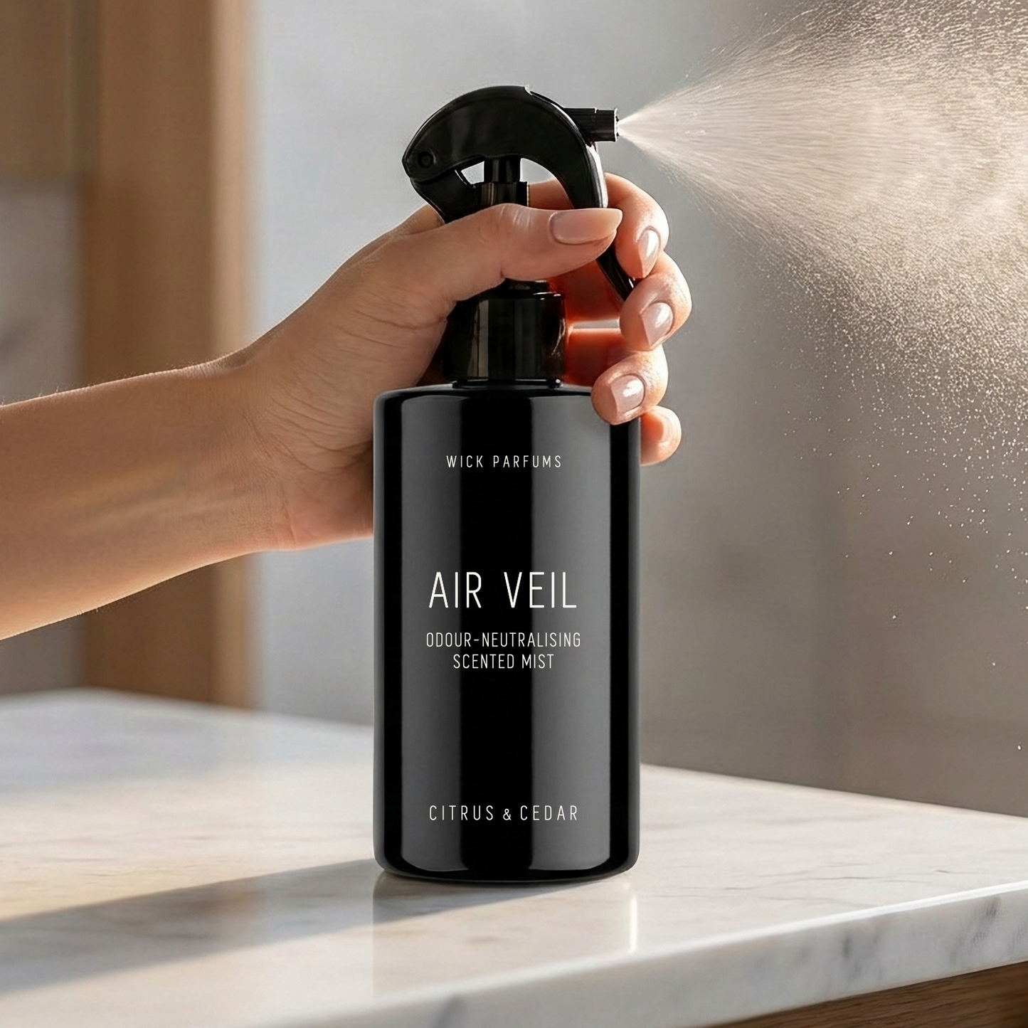 AIR VEIL // Odour-Neutralising Mist // Citrus & Cedar // 300 ml