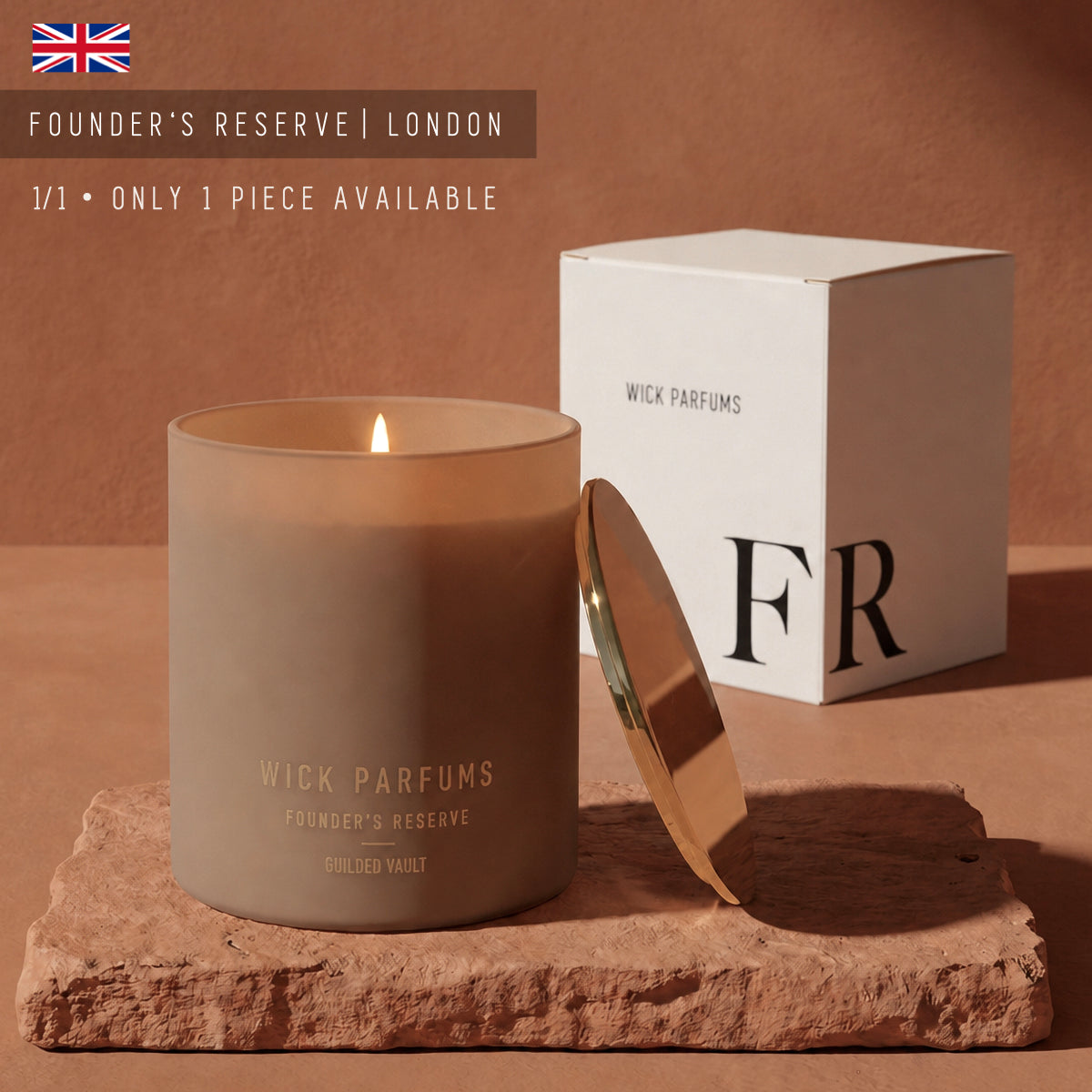 London Reserve Collection // Terracotta Candle // Gilded Vault // 500 g