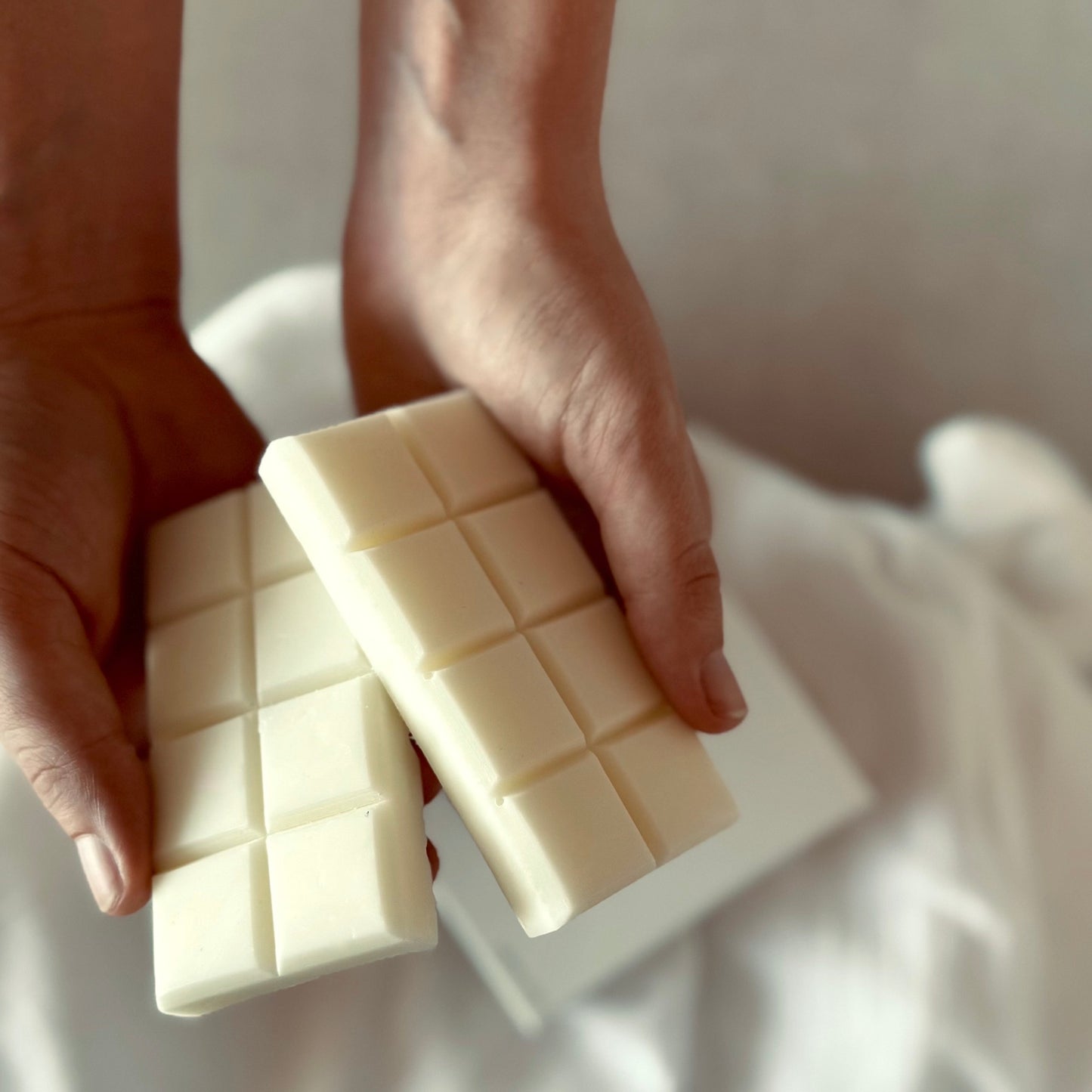 Scented Wax Melts // Pink Suede // 110 g