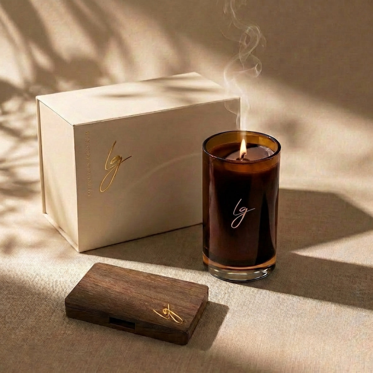 The Amber Mood // Luxury Candle & Walnut Matchbox Gift Set // 500 ml
