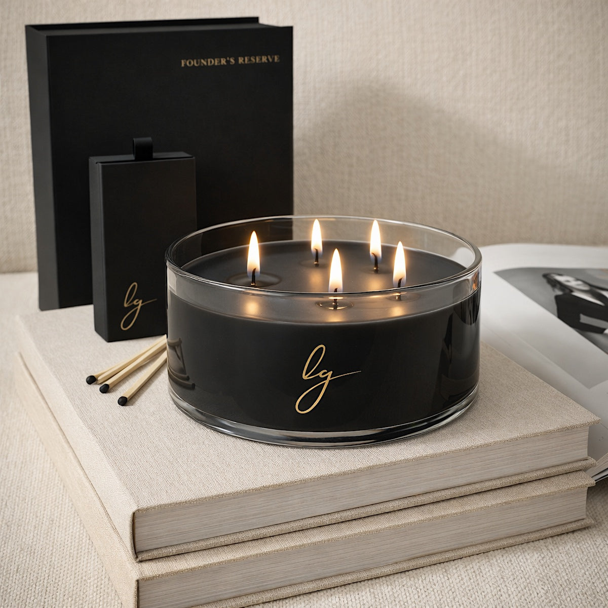 The Bowl Candle // Oud & Coco Bean // Candle & Black Matchbox Gift Set // 800 ml