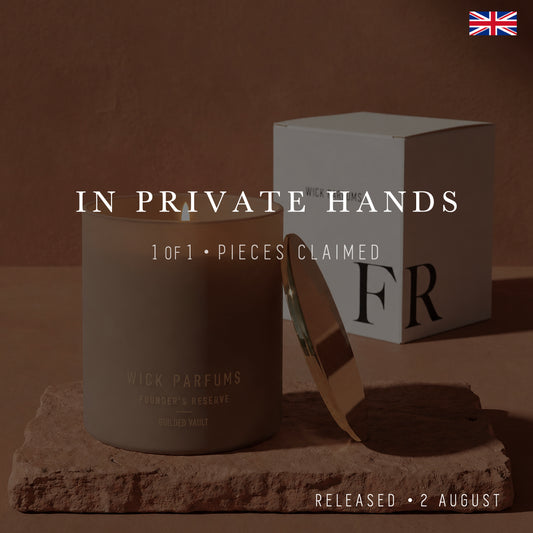 London Reserve Collection // Terracotta Candle // Gilded Vault // 500 g