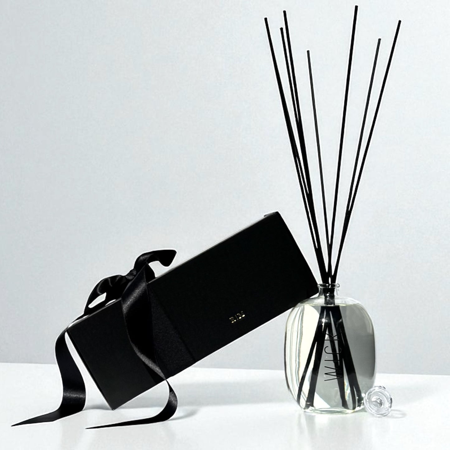 Privèe Collection // Limited Edition Mega Diffuser // 1000 ml